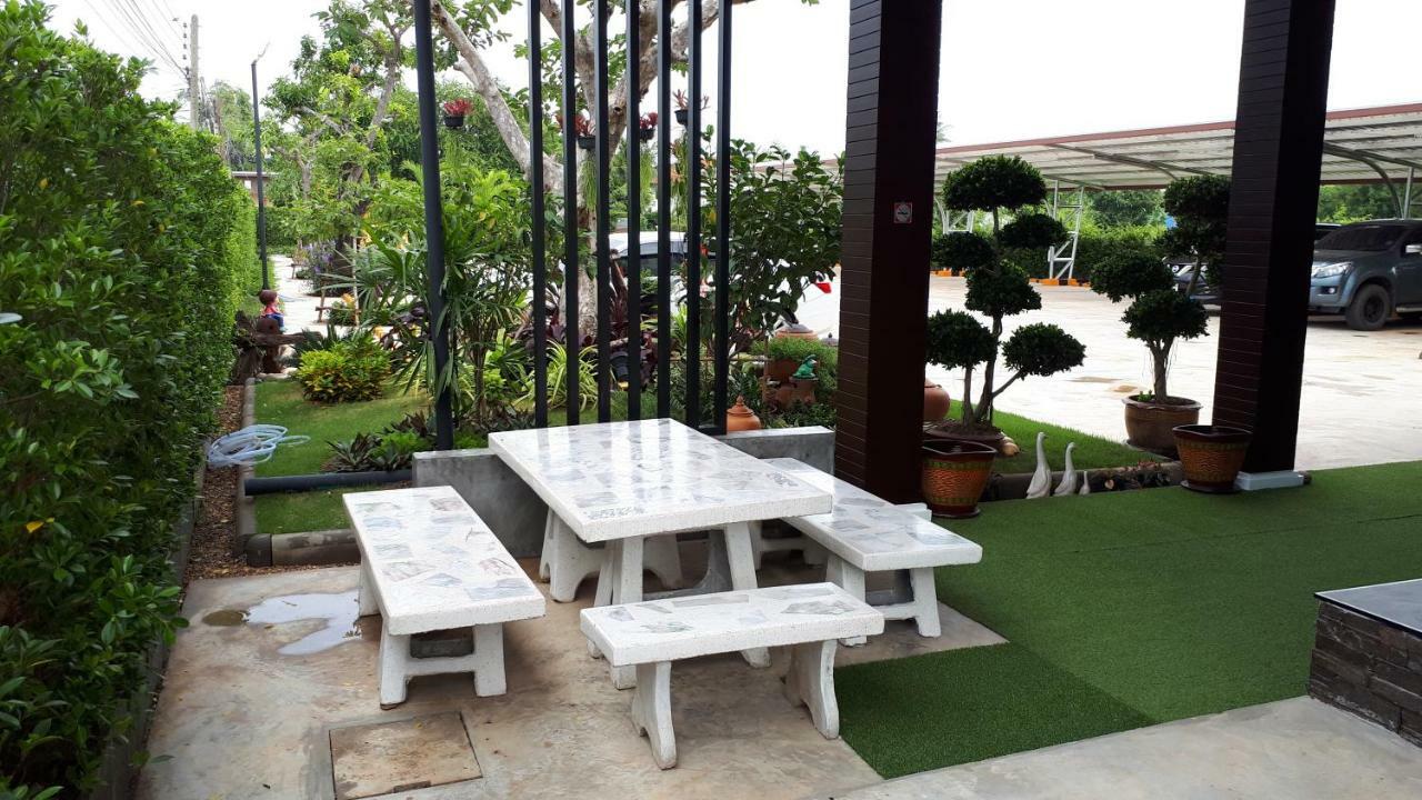 Baan Lita Aparthotel Phimai Buitenkant foto